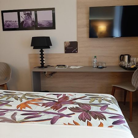 Logis Hotel Relais Saint Jacques - Chateauroux Déols Dış mekan fotoğraf