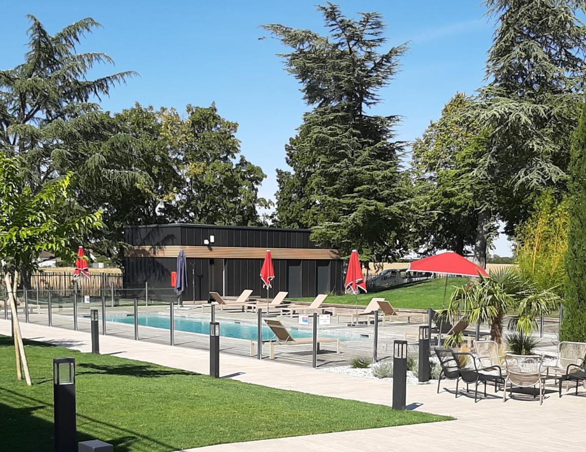 Logis Hotel Relais Saint Jacques - Chateauroux Déols Dış mekan fotoğraf