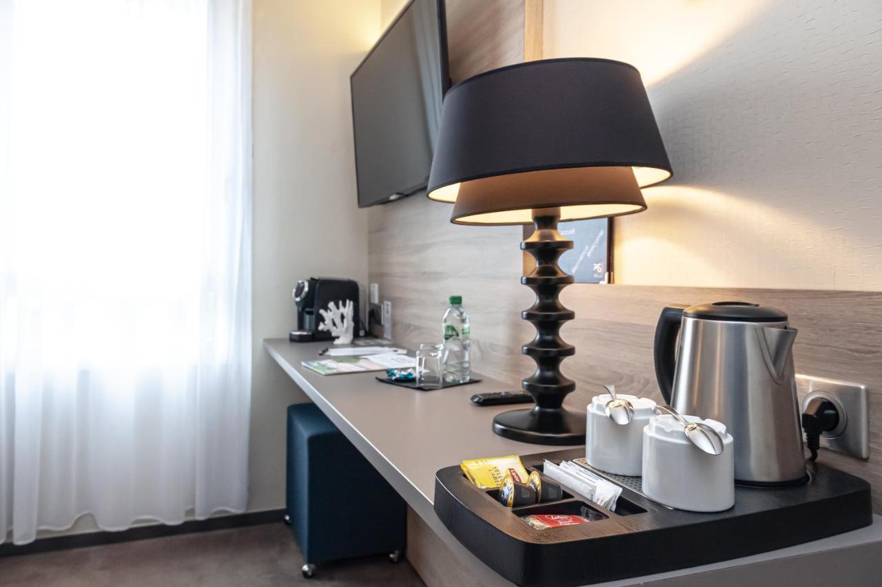 Logis Hotel Relais Saint Jacques - Chateauroux Déols Dış mekan fotoğraf