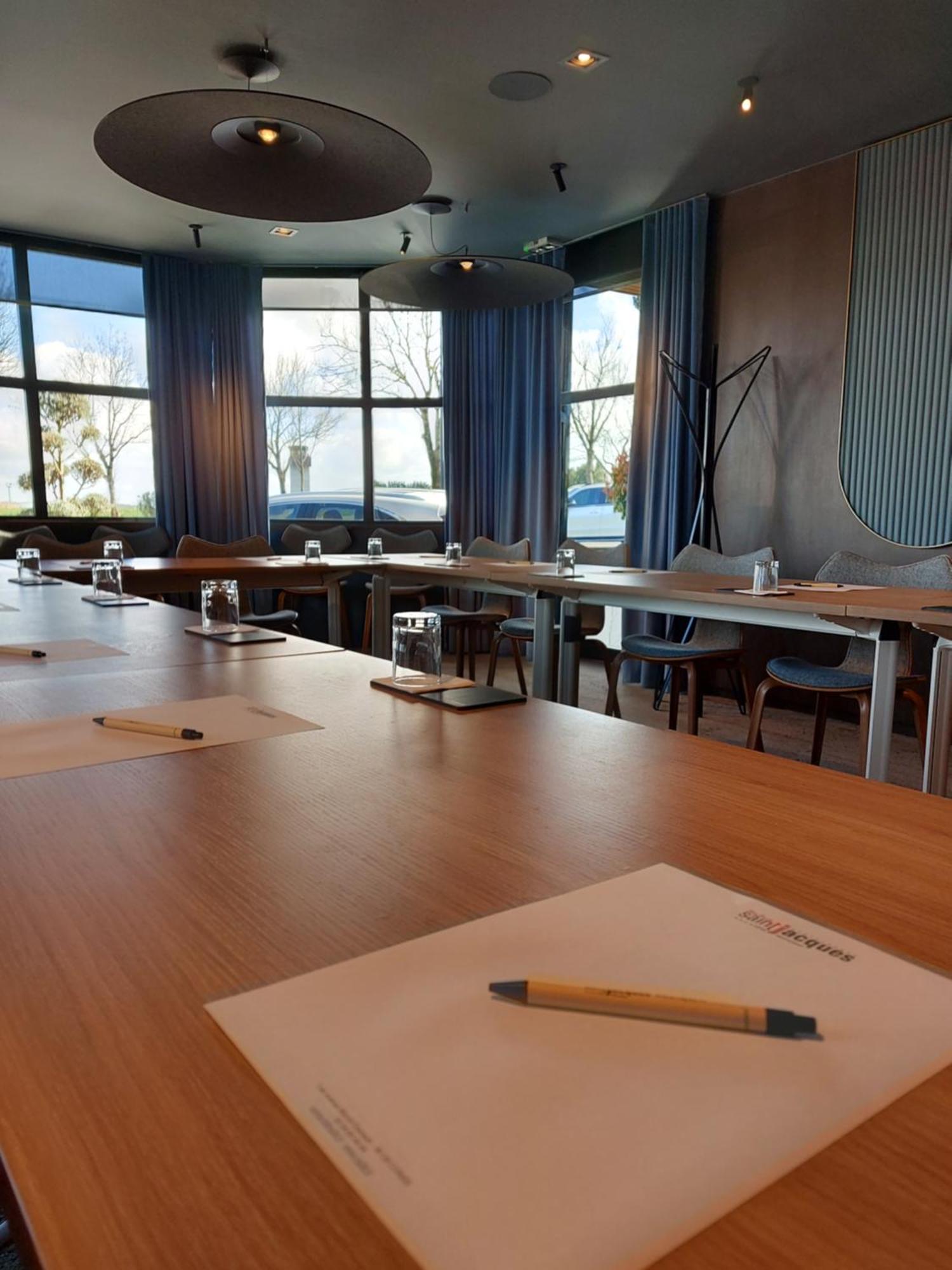 Logis Hotel Relais Saint Jacques - Chateauroux Déols Dış mekan fotoğraf