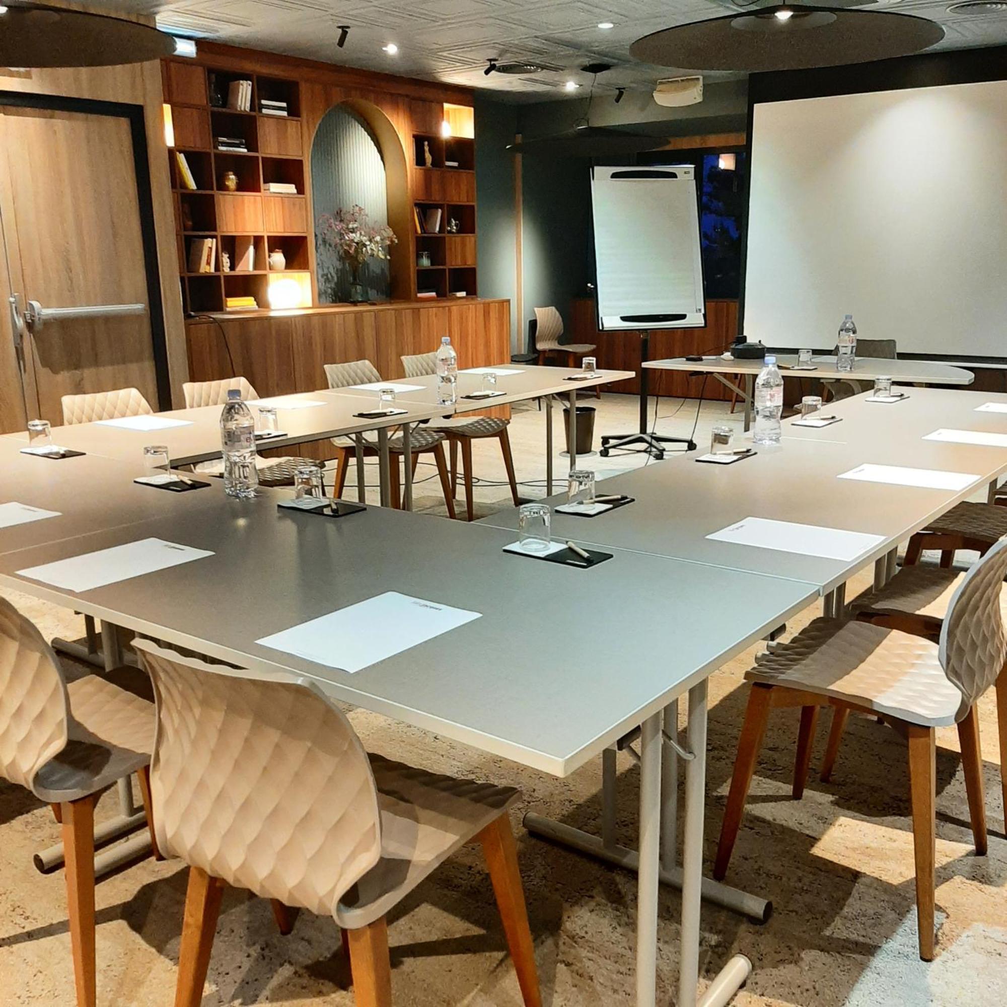 Logis Hotel Relais Saint Jacques - Chateauroux Déols Dış mekan fotoğraf