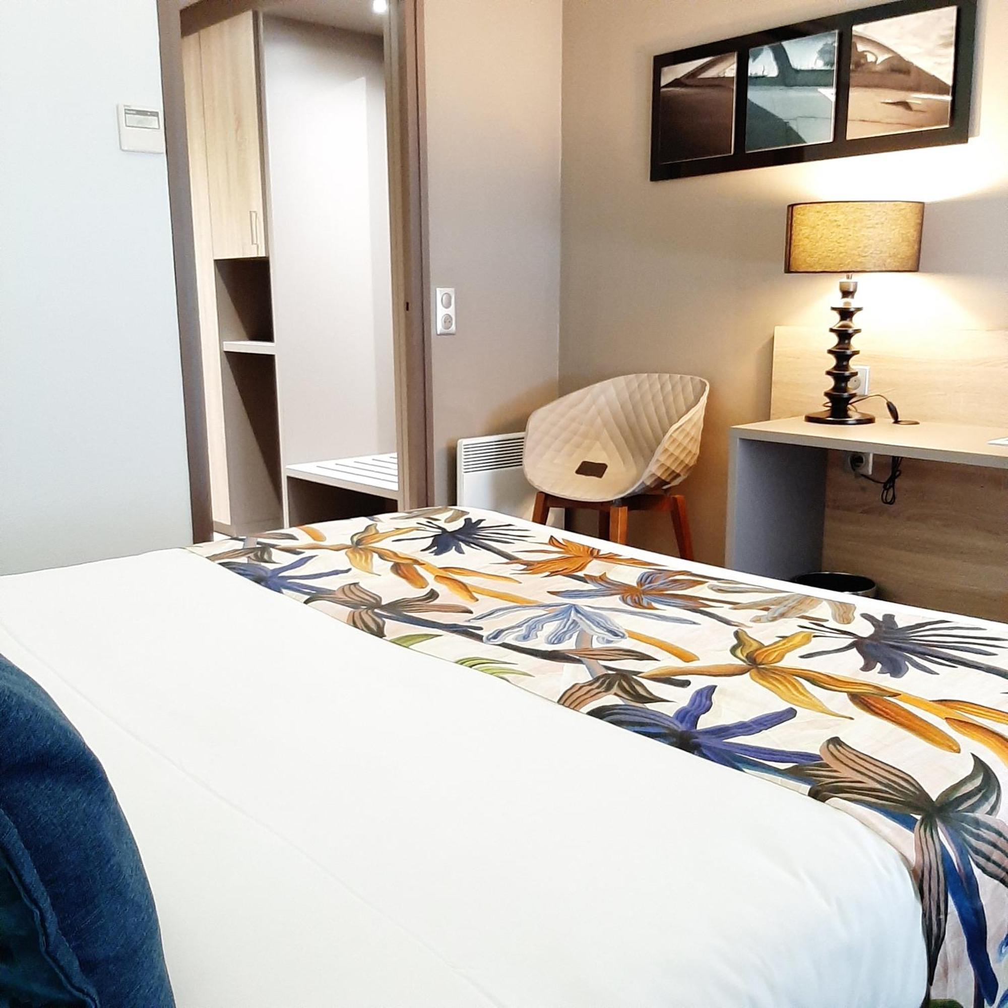 Logis Hotel Relais Saint Jacques - Chateauroux Déols Dış mekan fotoğraf