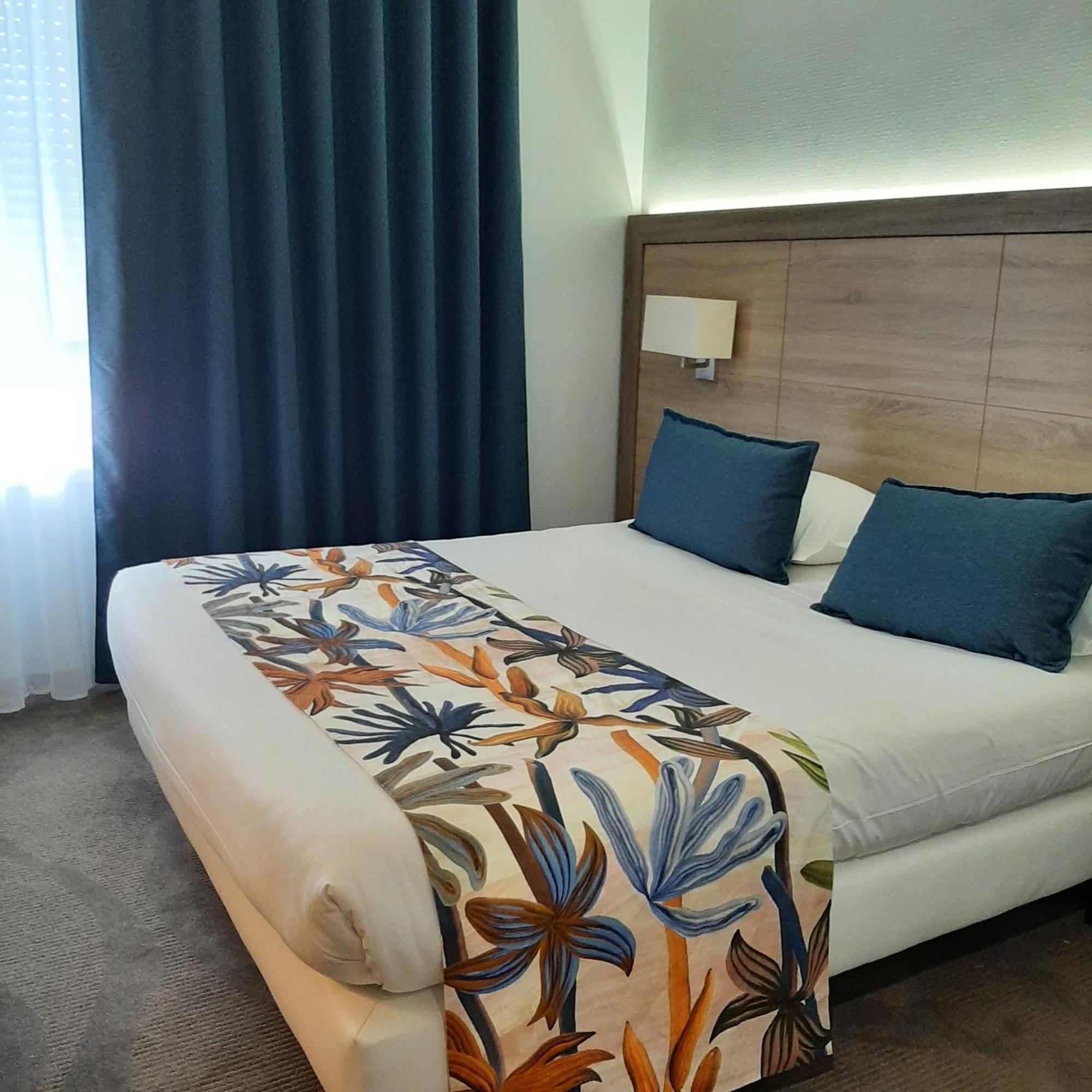 Logis Hotel Relais Saint Jacques - Chateauroux Déols Dış mekan fotoğraf
