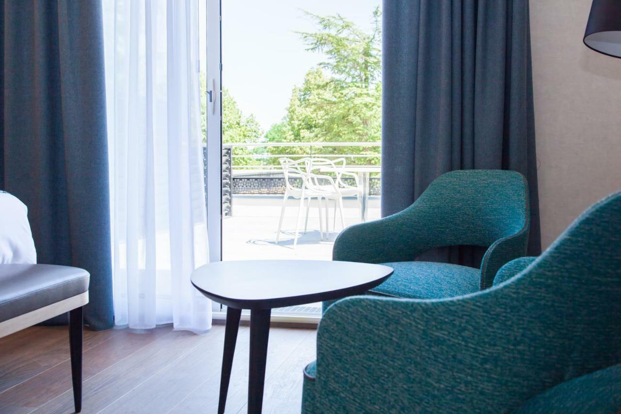 Logis Hotel Relais Saint Jacques - Chateauroux Déols Dış mekan fotoğraf